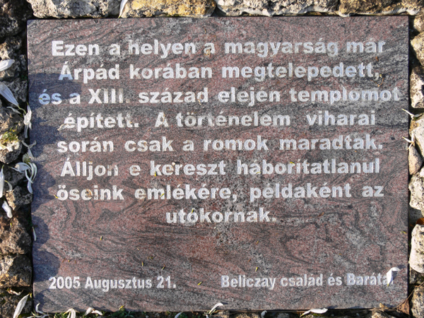 Árpádkori templomrom